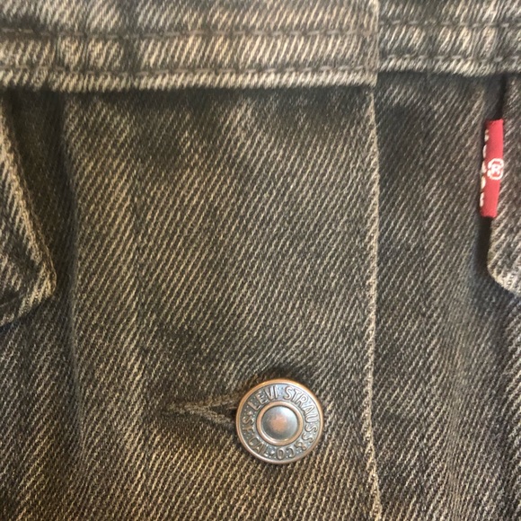 Levi’s Vintage Fit Denim Trucker Jacket Size Med - Picture 6 of 9